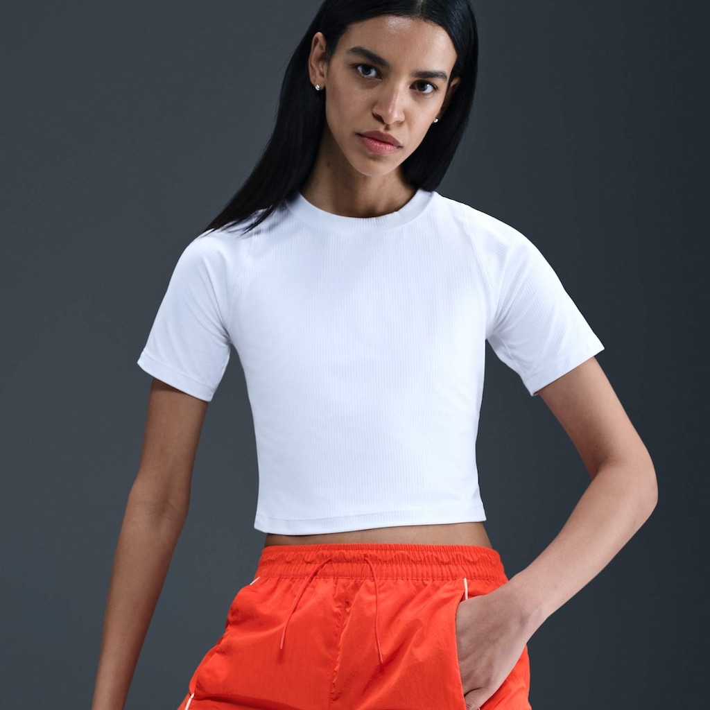 Imagem 2 do produto Shorts Nike Sportswear 2IN Feminino