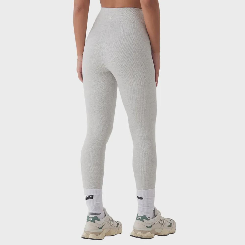 Imagem 2 do produto Calça Legging Feminina New Balance Small Logo