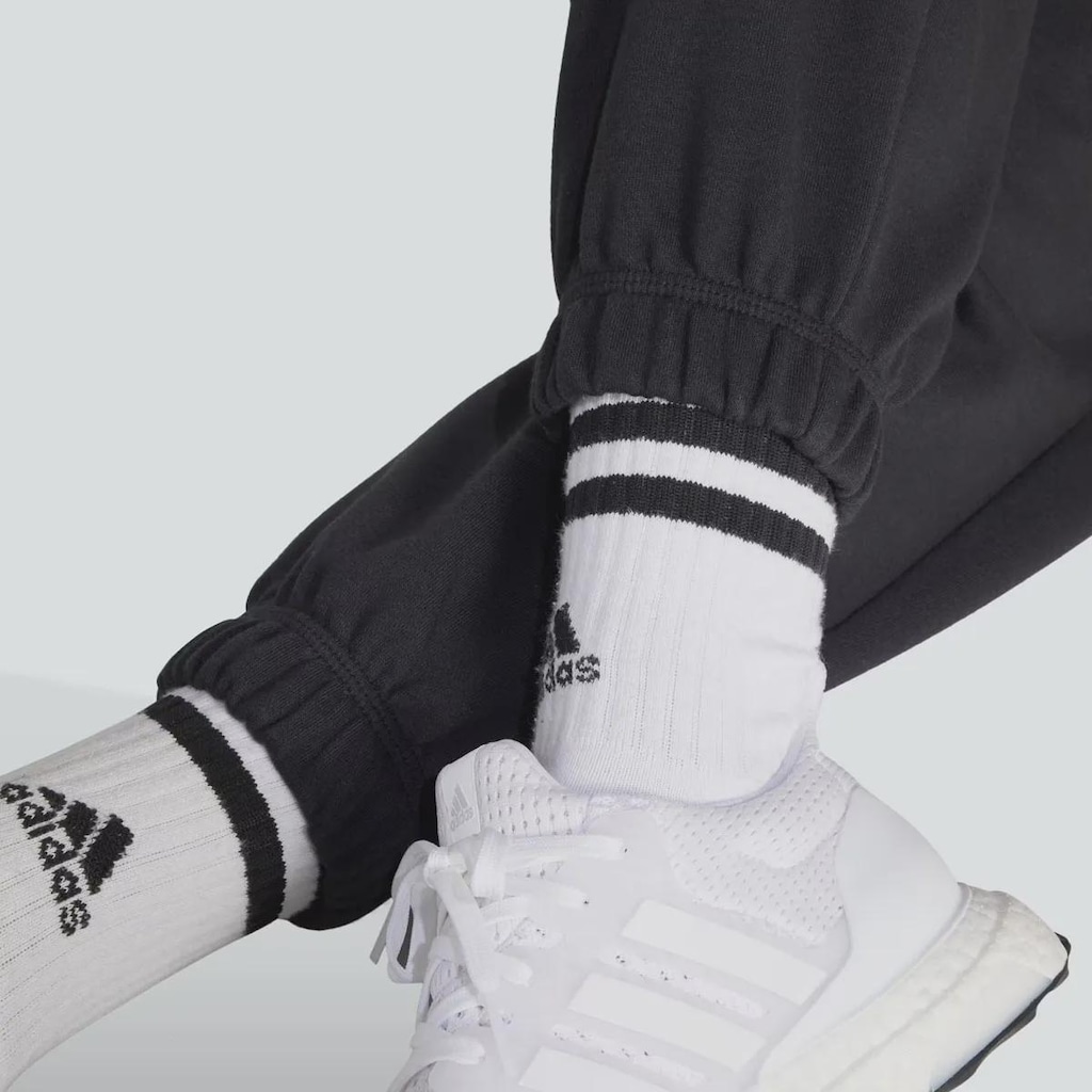 Imagem 5 do produto Calça adidas Essentials Logo Feminina