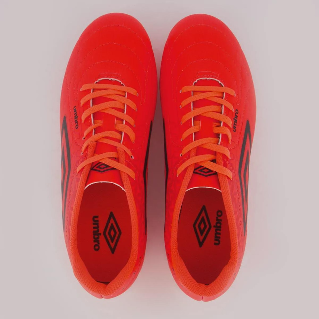 Imagem 4 do produto Chuteira de Campo Masculina Umbro Class Neo