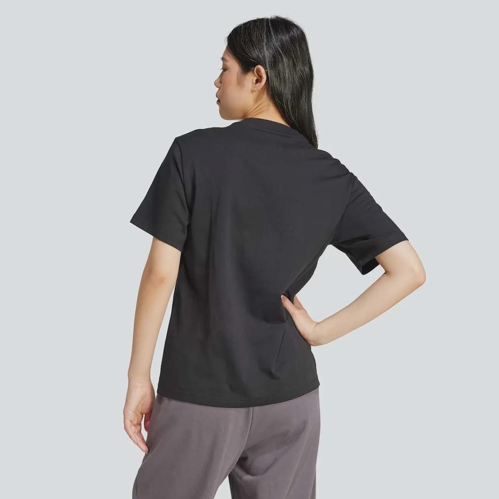 Imagem 2 do produto Camiseta Feminina Adidas Big Logo