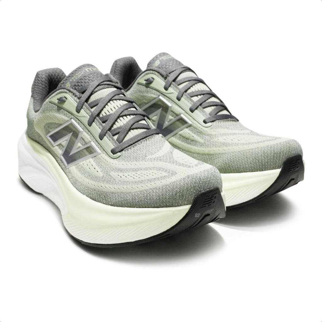 Imagem 3 do produto Tênis New Balance More V6 Masculino + Par de Meias Performance