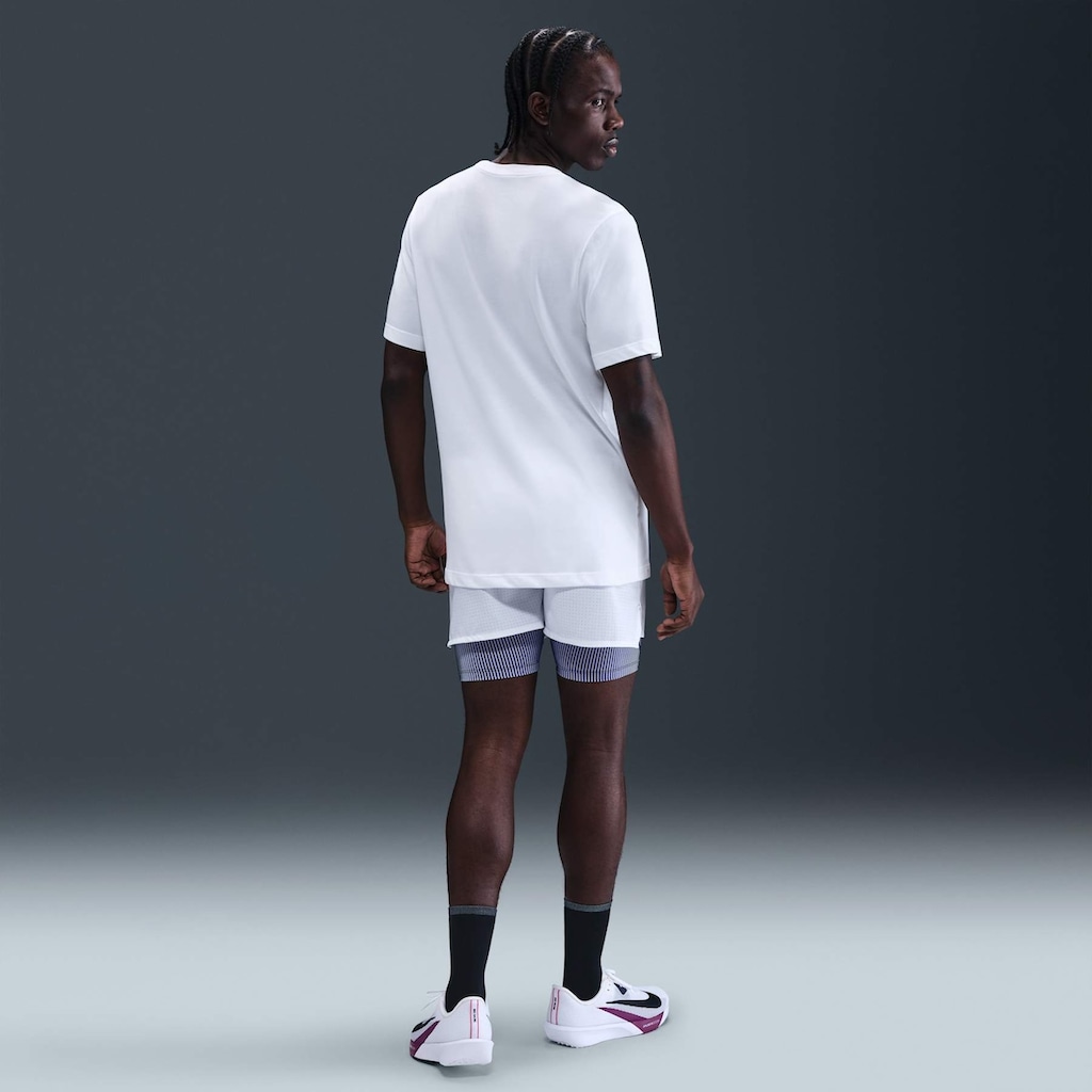Imagem 5 do produto Camiseta Dri-FIT Nike Run Swoosh Masculina