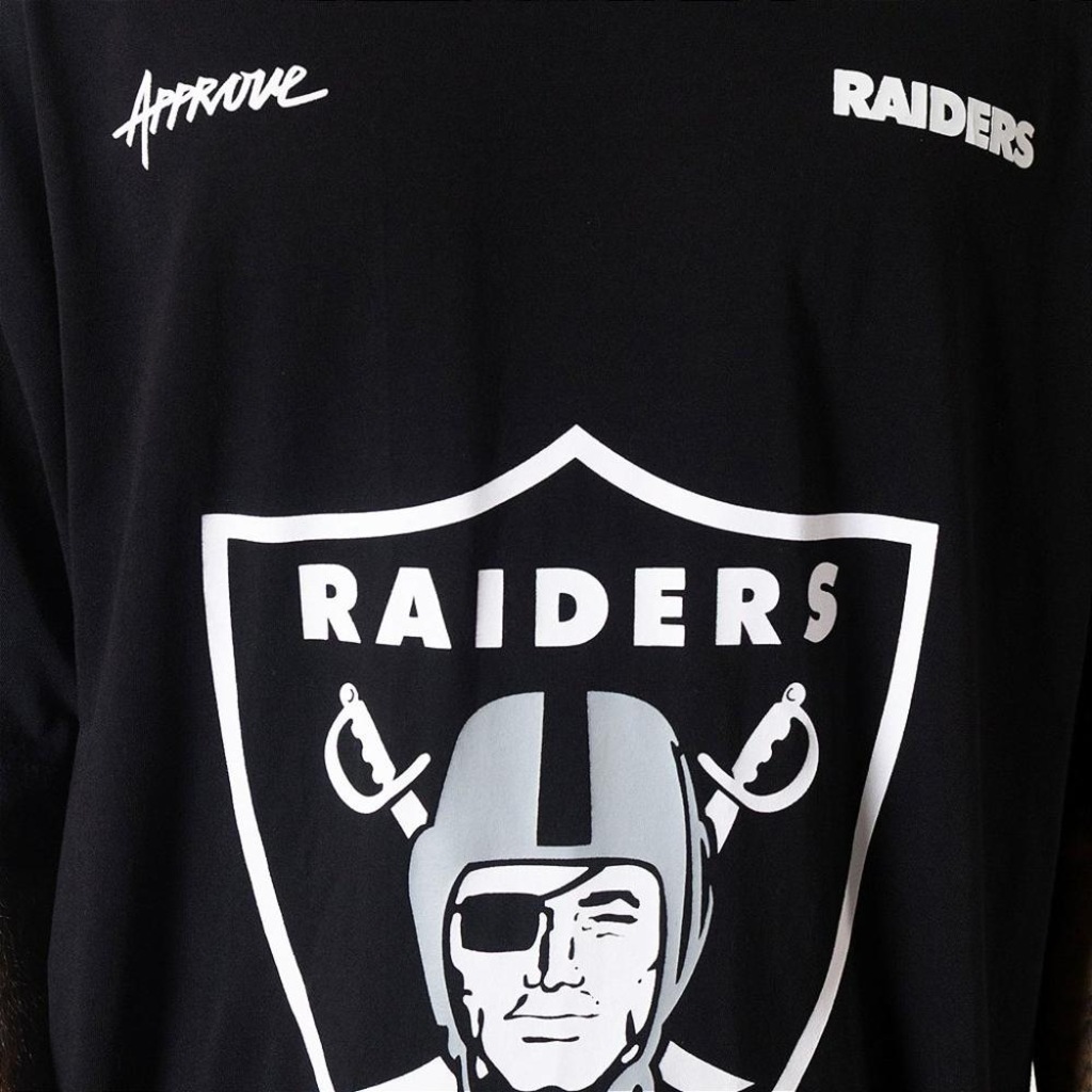 Imagem 5 do produto Camiseta Huge Oversized Masculina Approve x NFL II Raiders