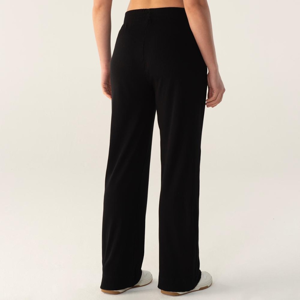 Imagem 2 do produto Calça Fila Wide Essentials Rib Feminina