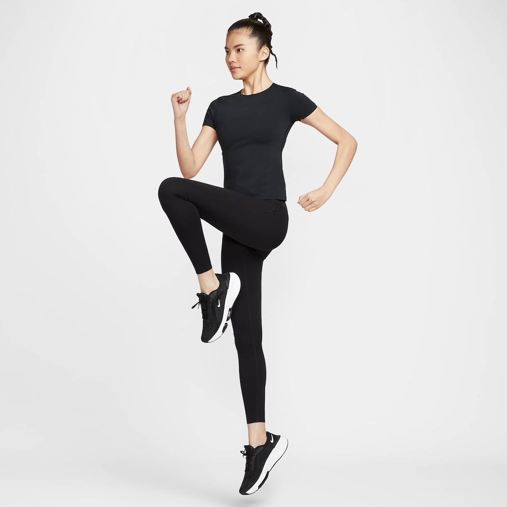 Imagem 4 do produto Camiseta Nike Dri-FIT Form Feminina