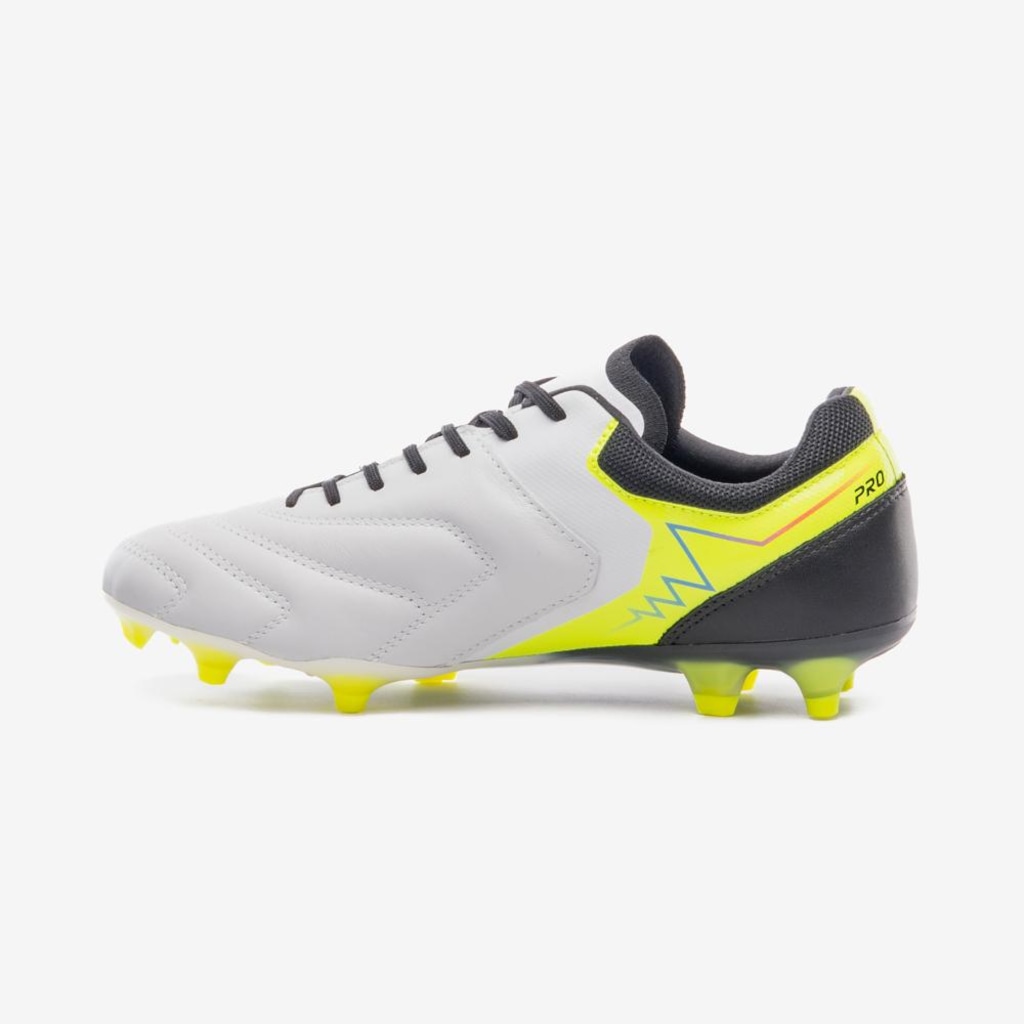 Imagem 2 do produto Chuteira de Campo Adulto Umbro Adamant Master Class Pro