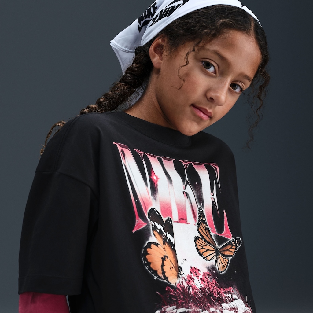 Imagem 2 do produto Camiseta Nike Sportswear Butterfly Oversized Infantil