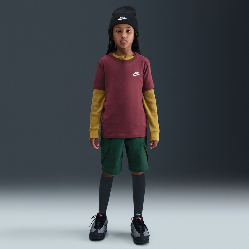 Imagem 3 do produto Camiseta Juvenil Nike Manga Curta Sportswear Embroidered Future