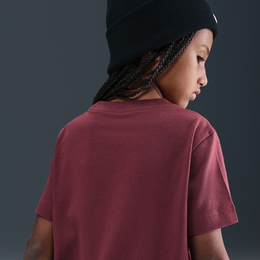 Imagem 4 do produto Camiseta Juvenil Nike Manga Curta Sportswear Embroidered Future