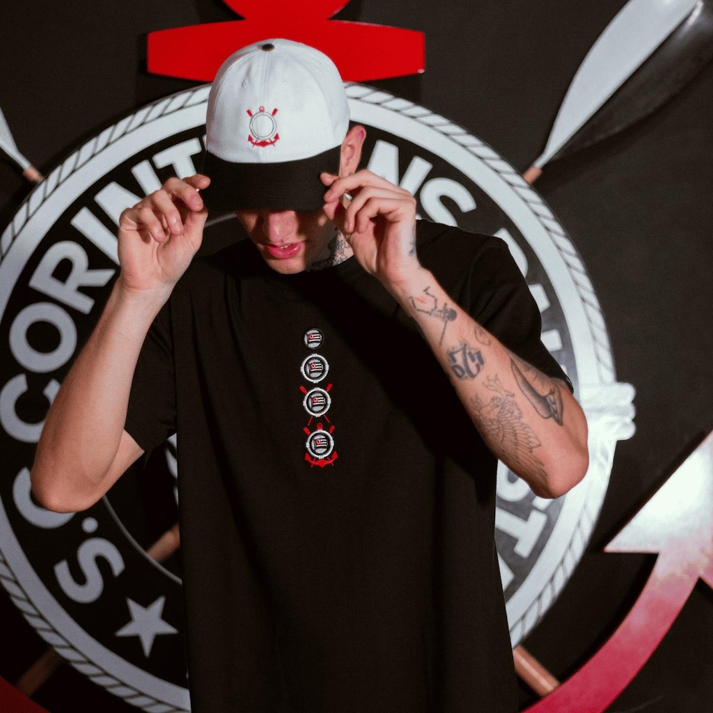 Imagem 3 do produto Camiseta Corinthians Evolução do Escudo por Rebolo Cancha FC Masculina