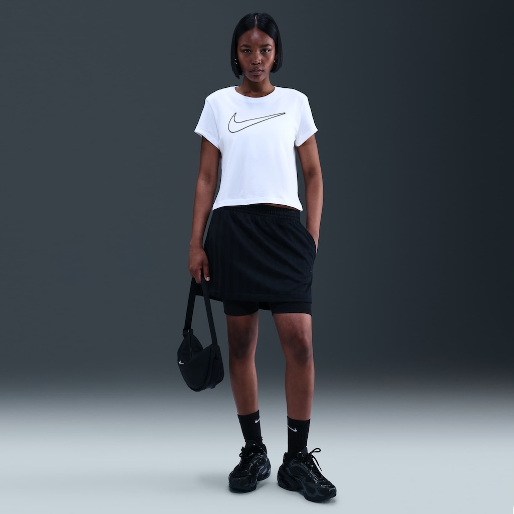 Imagem 4 do produto Camiseta Nike Sportswear Club Feminina
