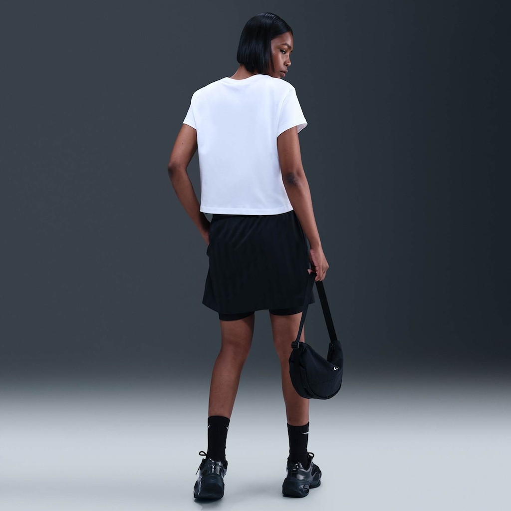 Imagem 5 do produto Camiseta Nike Sportswear Club Feminina