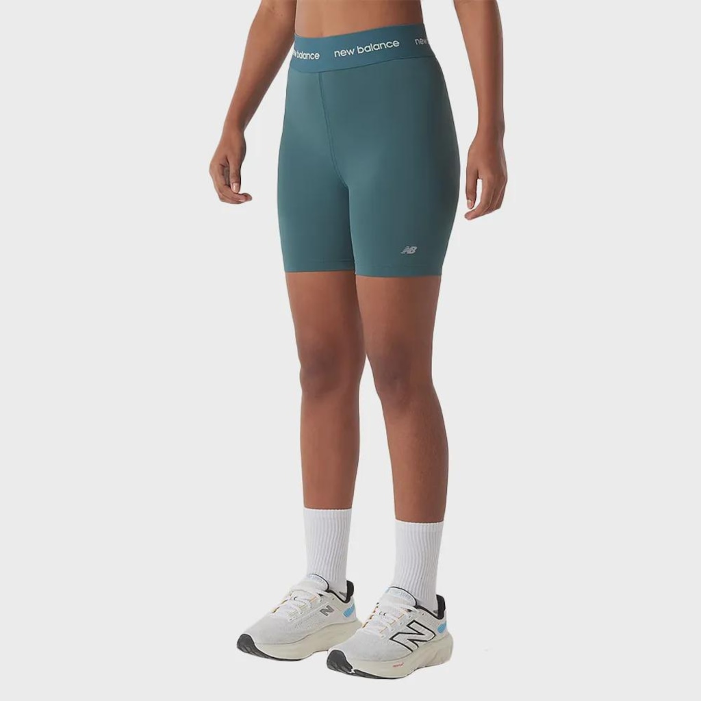 Imagem 2 do produto Bermuda New Balance Sport Essentials Active Feminina