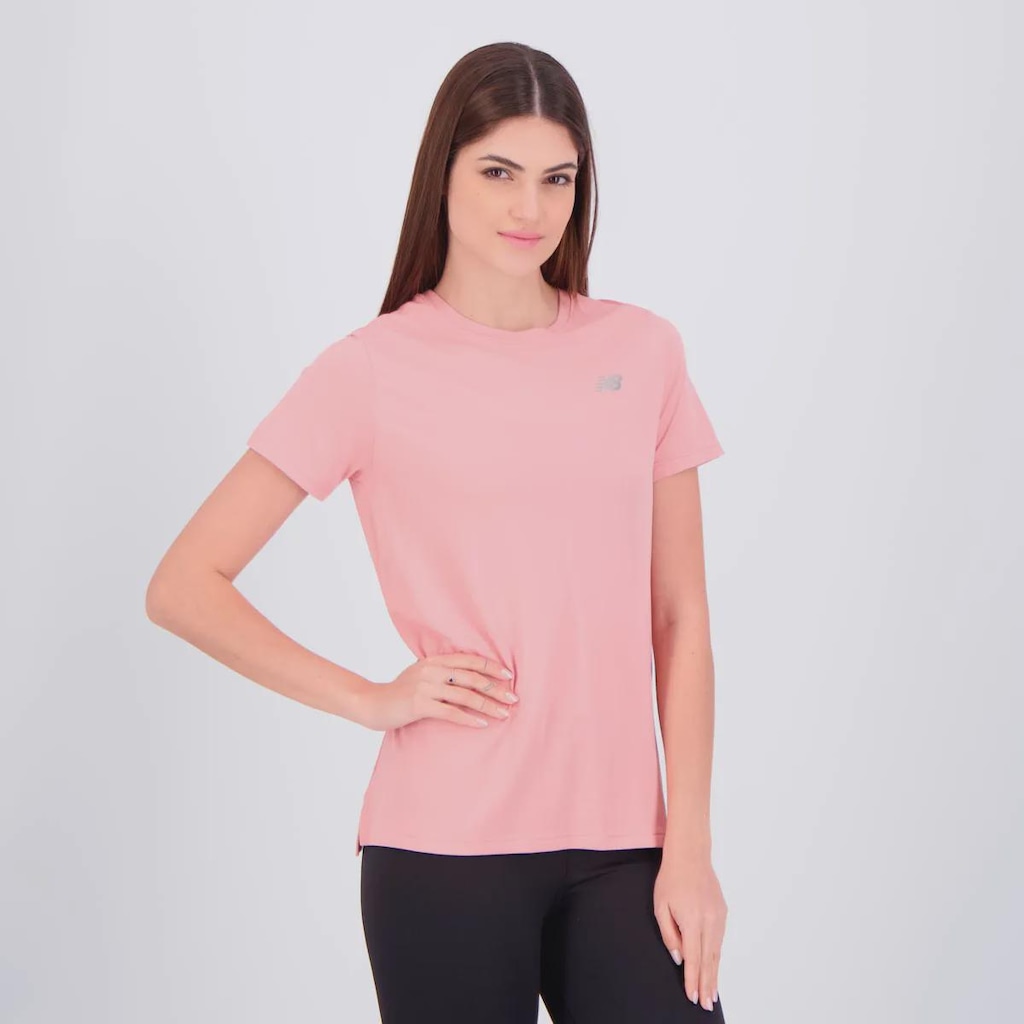 Imagem 2 do produto Camiseta New Balance Sport Essentials Feminina