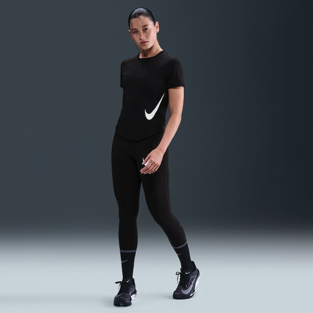 Imagem 4 do produto Camiseta Dri-FIT Nike Swoosh Feminina
