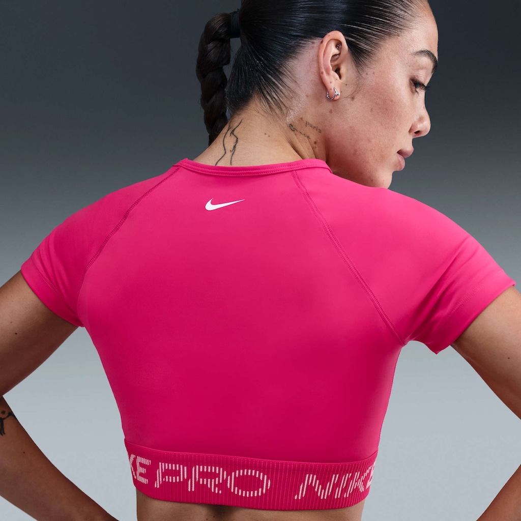 Imagem 2 do produto Camiseta Dri-FIT Nike Pro Feminina