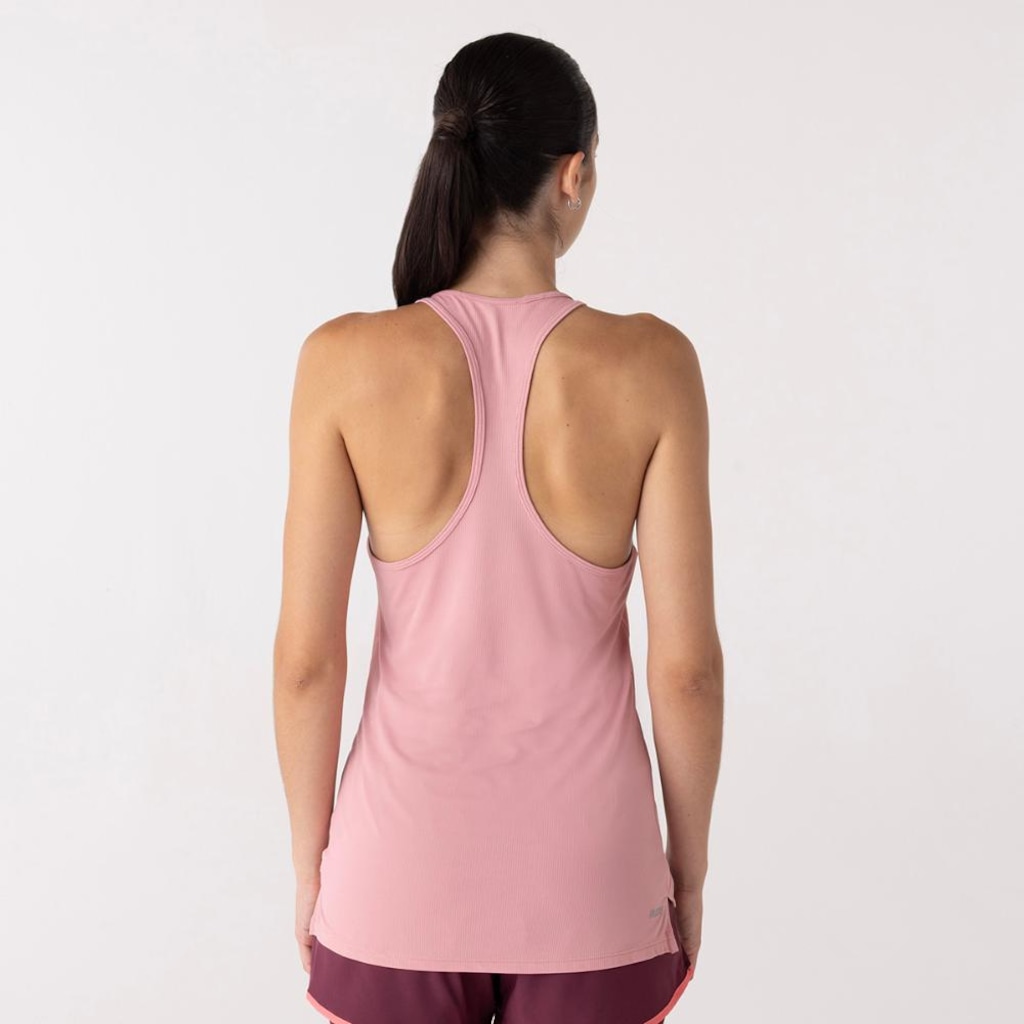Imagem 2 do produto Camiseta Regata New Balance Sport Essentials Feminina