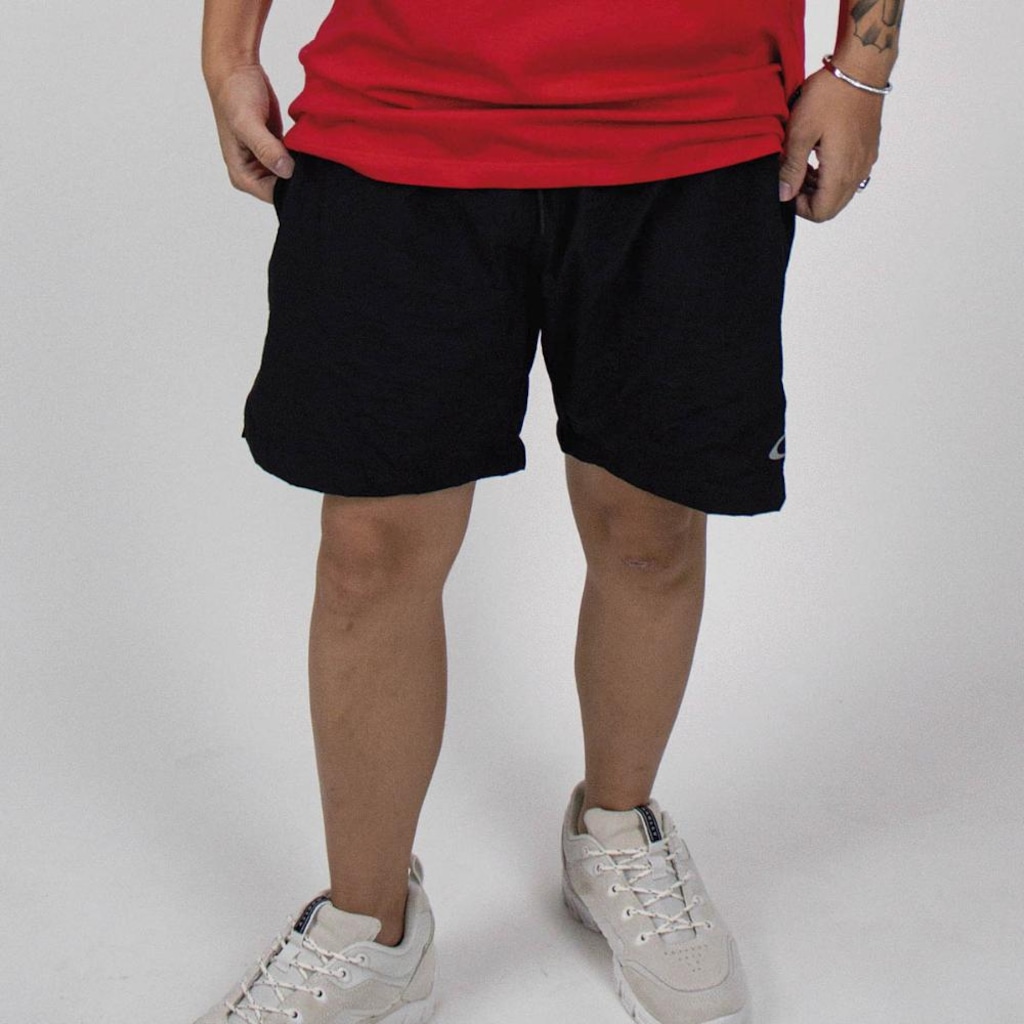 Imagem 2 do produto Bermuda Oakley Basic Ellipese Logo Walkshorts 16" Masculino