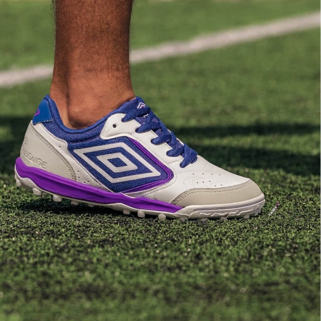 Imagem 5 do produto Chuteira Society Masculina Umbro Pro Challenge Uptake + 1 Par de Meião