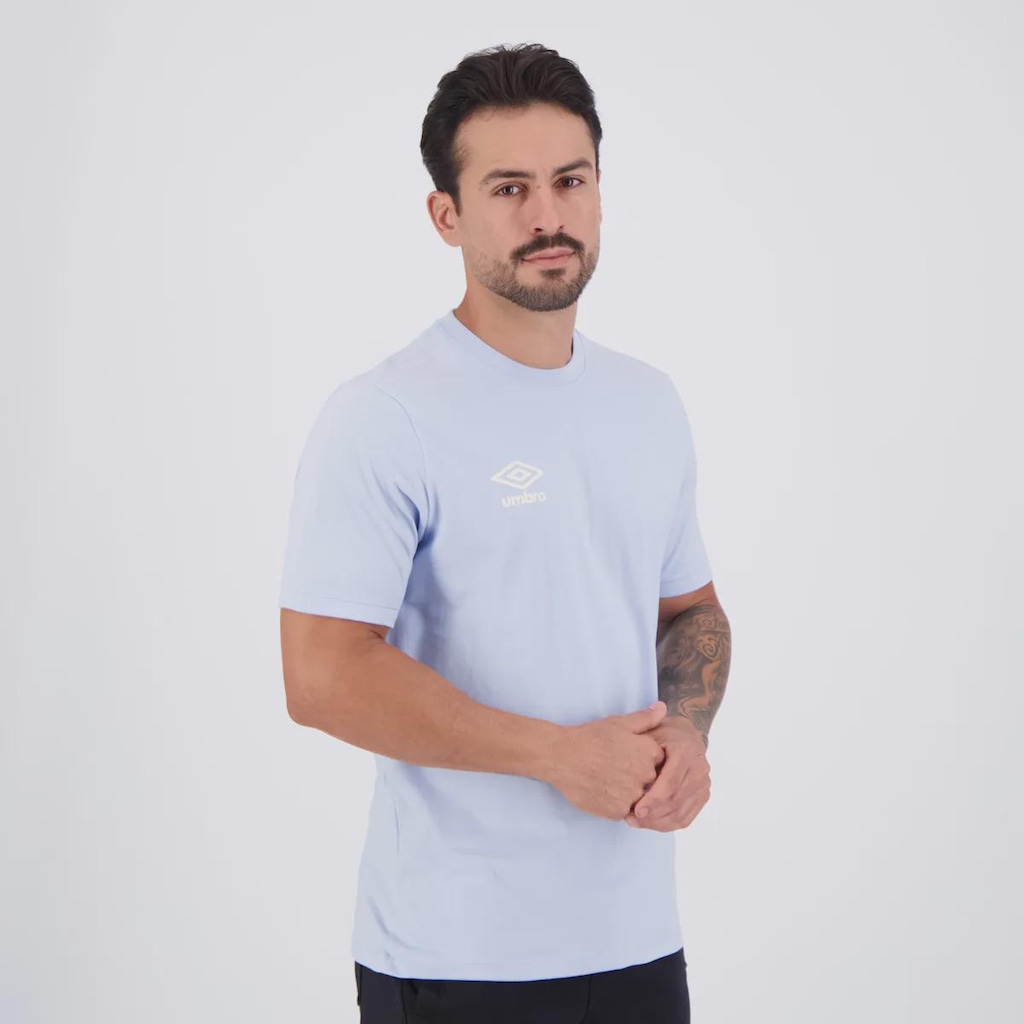 Imagem 2 do produto Camiseta Umbro Essential Masculina