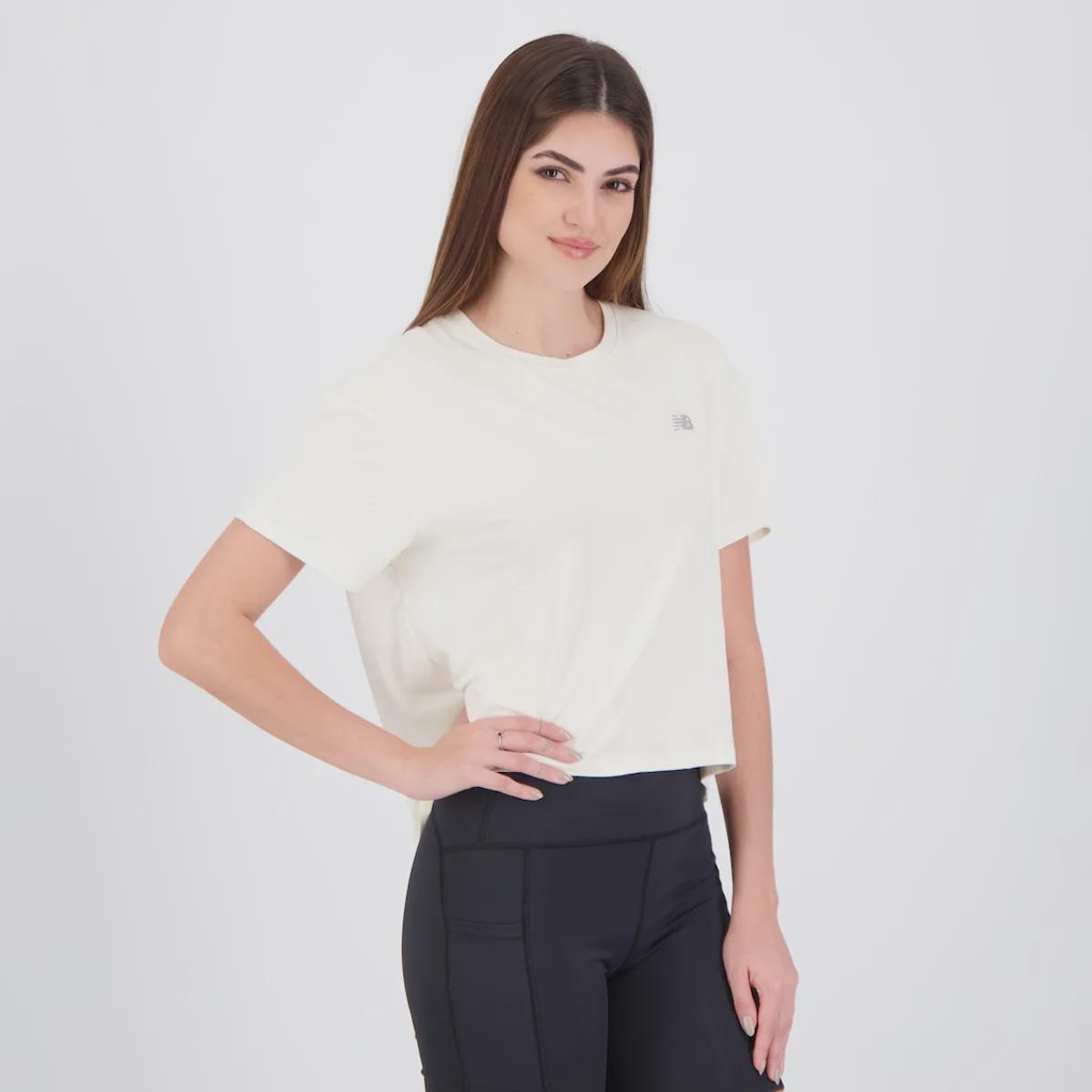Imagem 2 do produto Camiseta Cropped New Balance Drapey Feminino