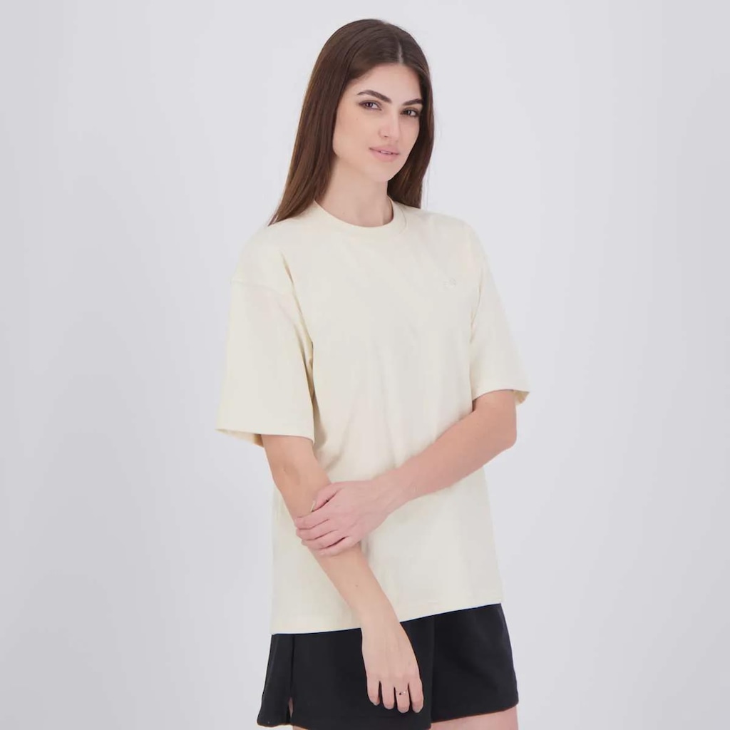 Imagem 2 do produto Camisa New Balance Small Logo Oversized Feminina