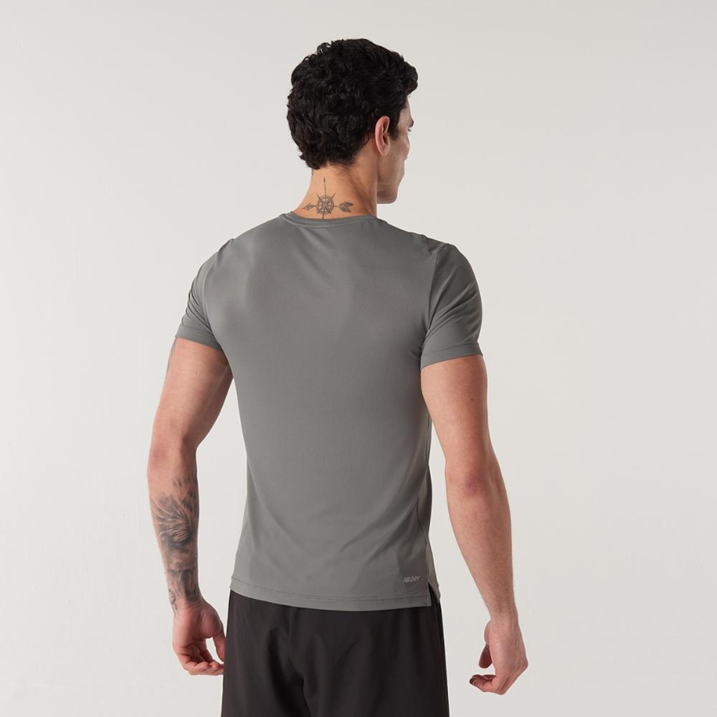 Imagem 2 do produto Camiseta Sport Essentials Masculina