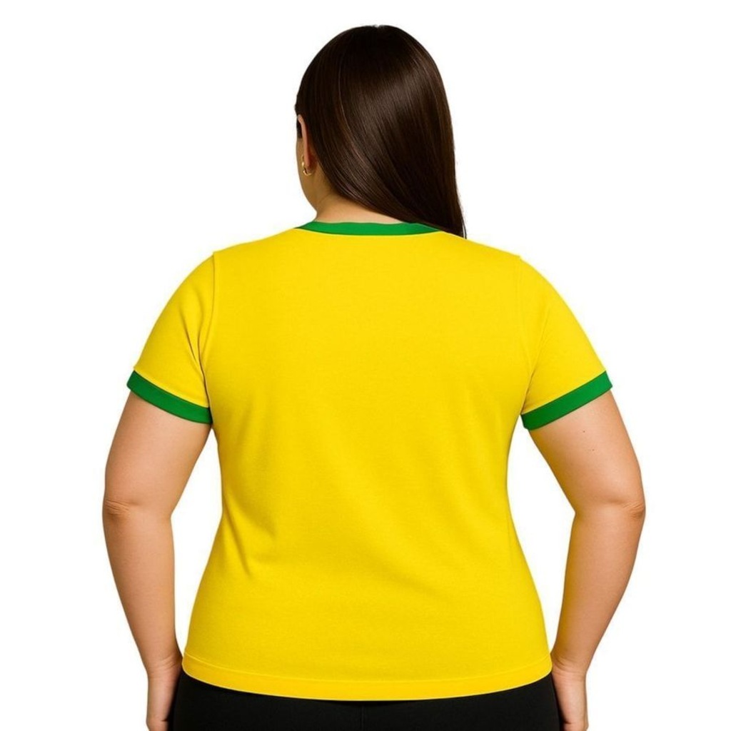Imagem 2 do produto Camiseta Diadora Brasil Small Logo Plus Size Feminina