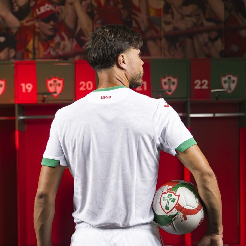 Imagem 4 do produto Camisa da Portuguesa II 25/26 Joma Jogador Masculina