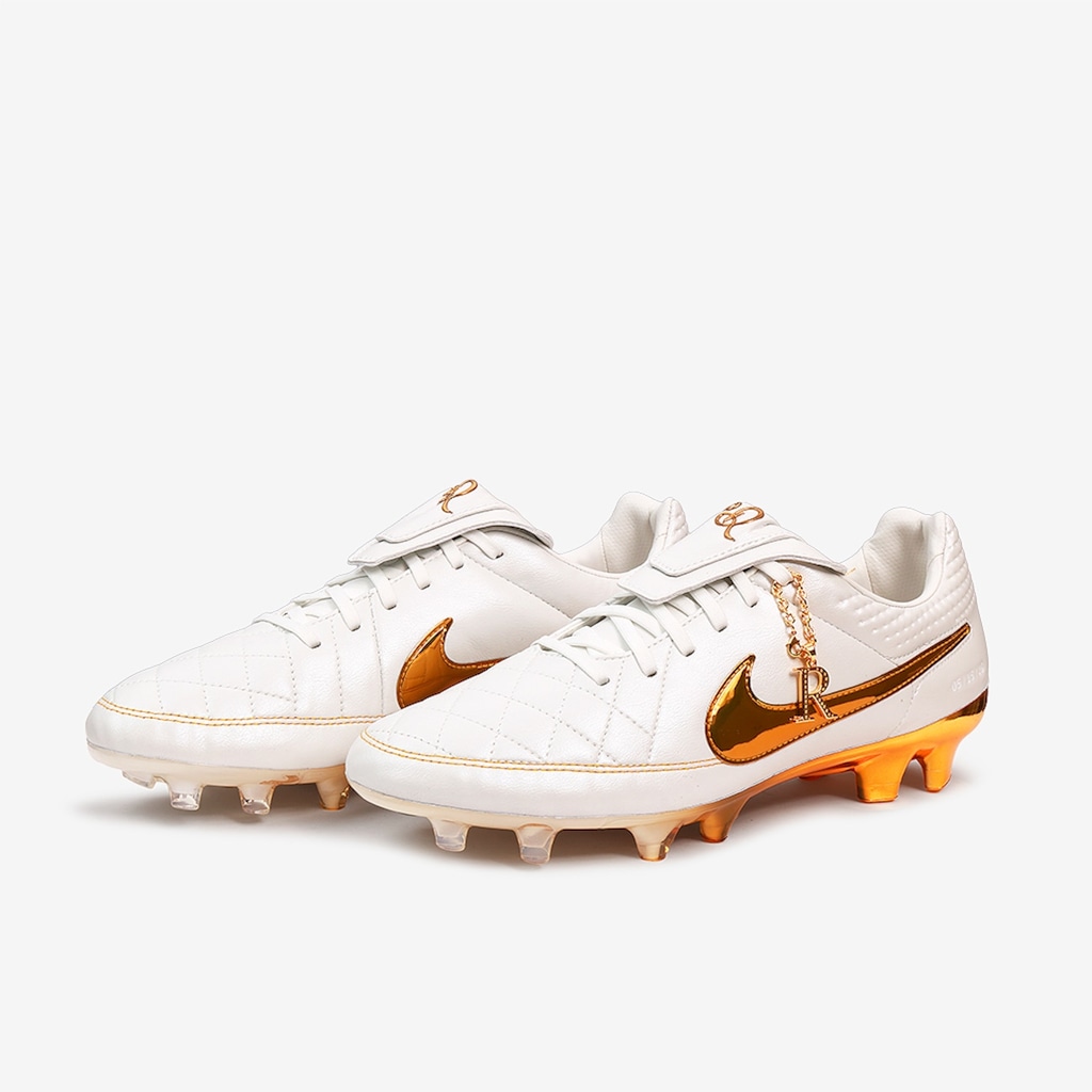 Imagem 2 do produto Chuteira de Campo Masculina Nike Tiempo SE Ronaldinho