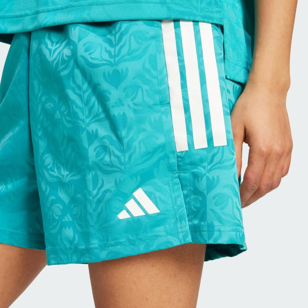 Imagem 5 do produto Short adidas Tiro x Common Goal Feminino