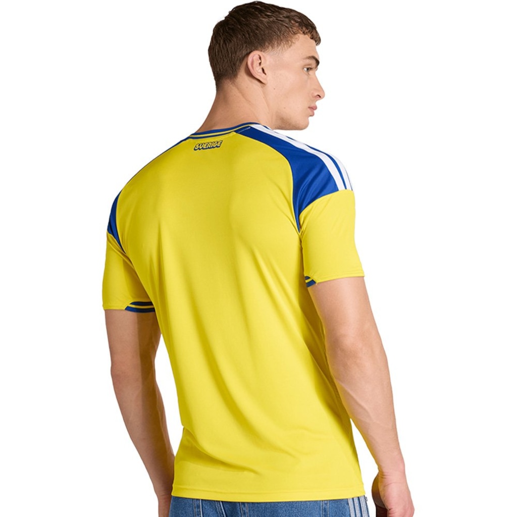 Imagem 2 do produto Camiseta Suécia I 26/27 Torcedor adidas Masculina