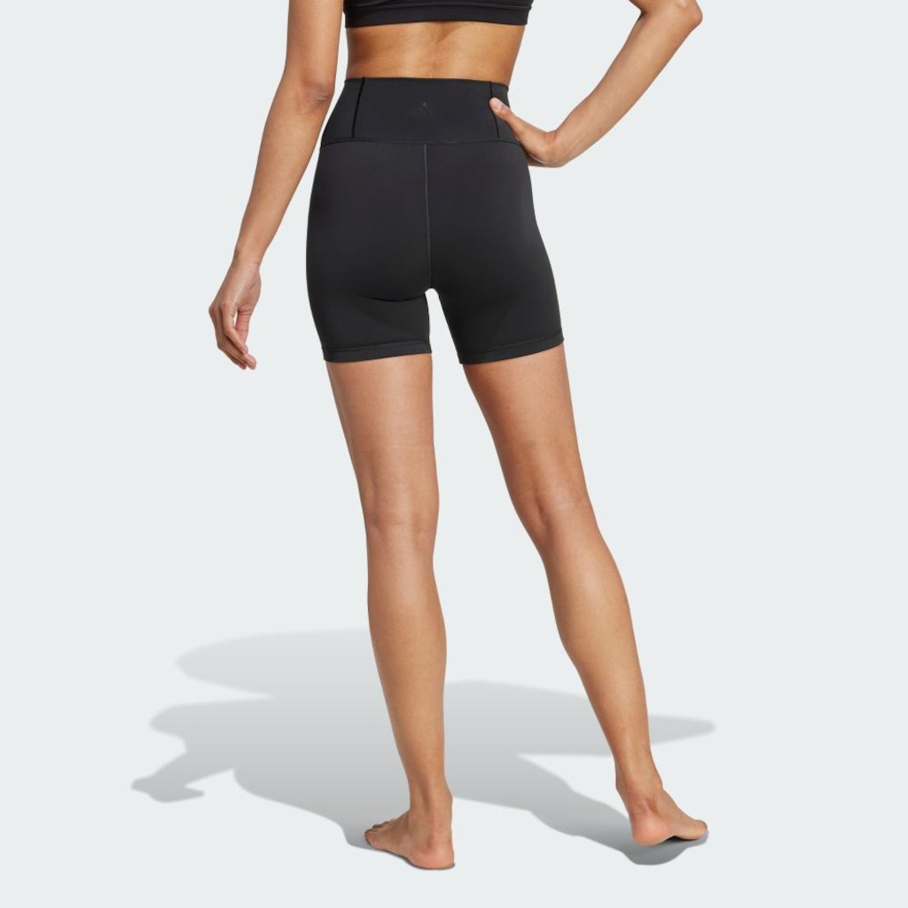 Imagem 3 do produto Short Legging adidas All Me 5-Inch Feminino