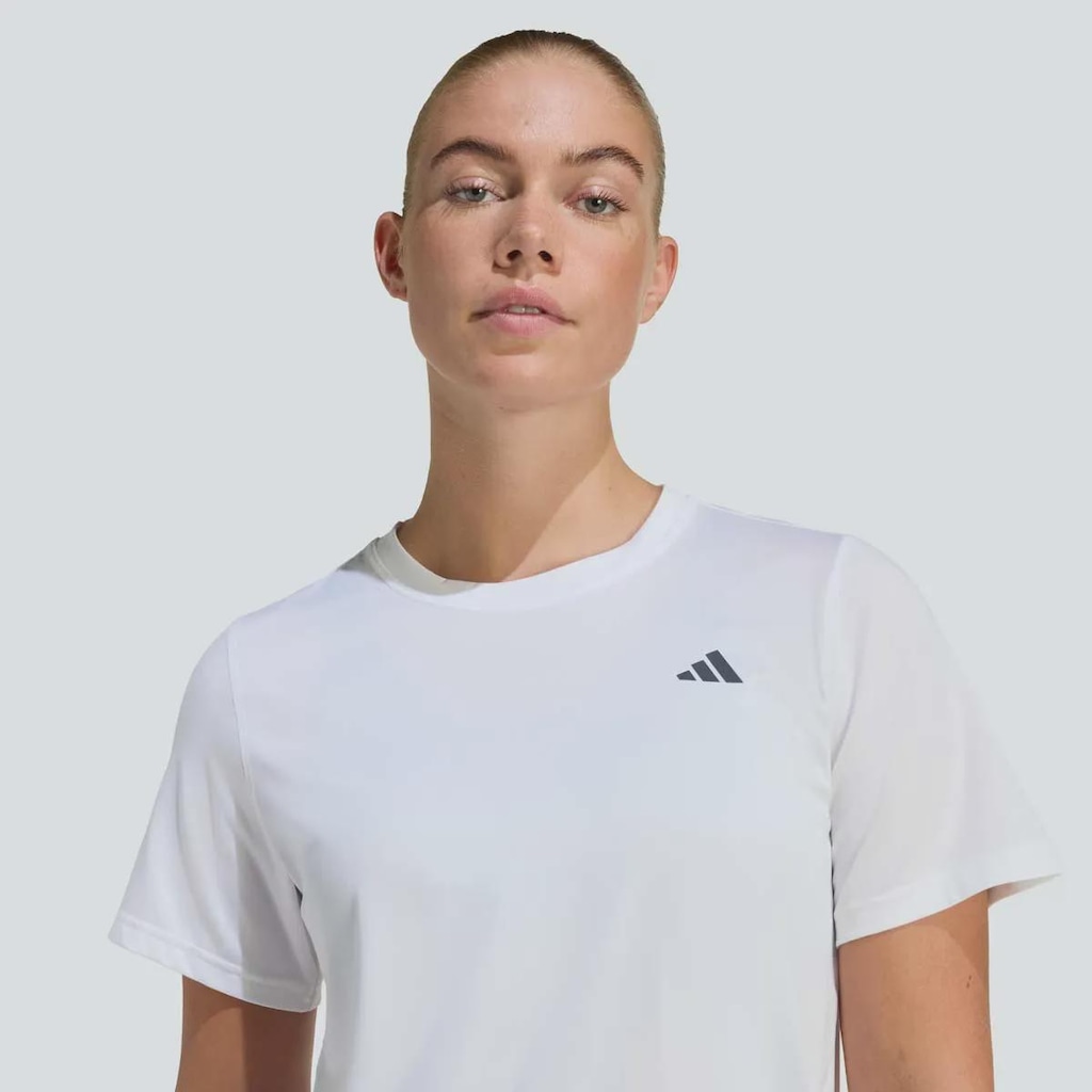 Imagem 5 do produto Camiseta adidas WE Min Crew Feminina
