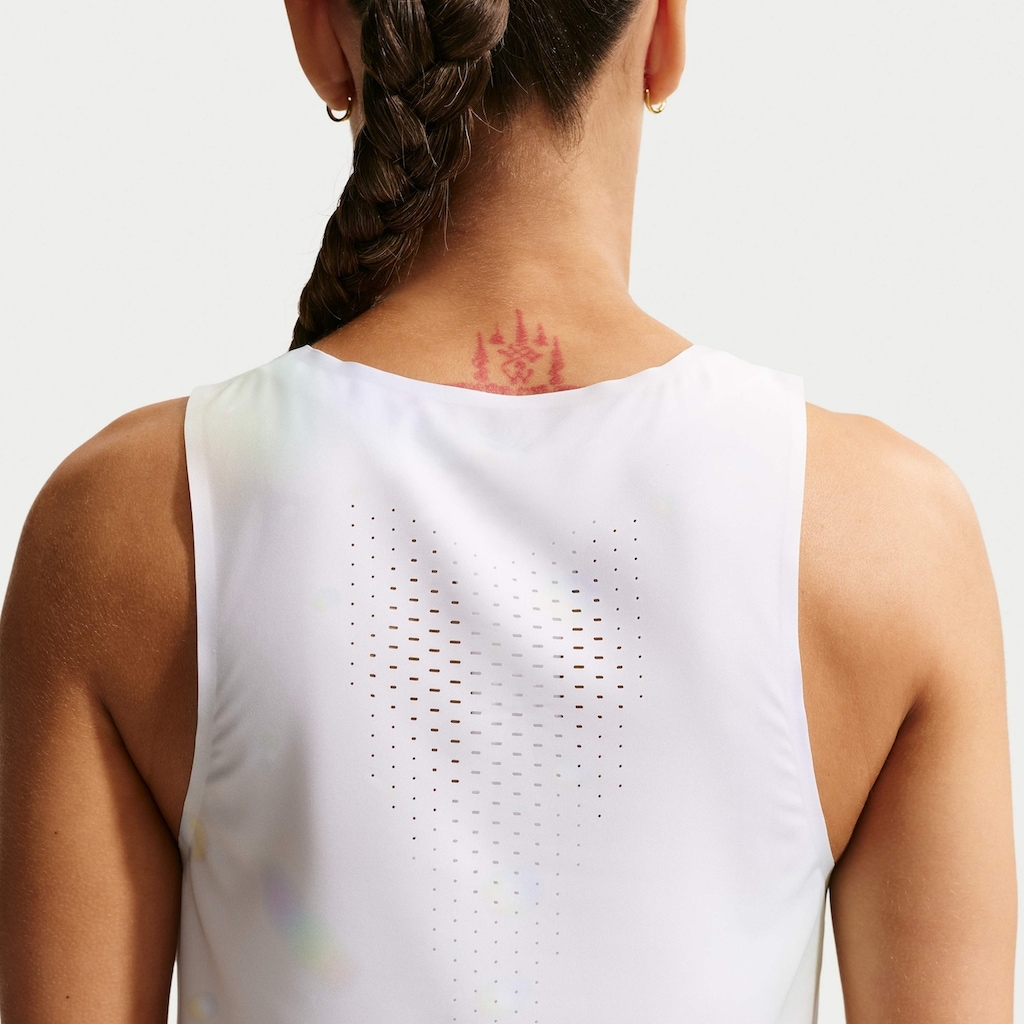 Imagem 2 do produto Regata Dri-FIT Nike Aeroswift ADV Feminina