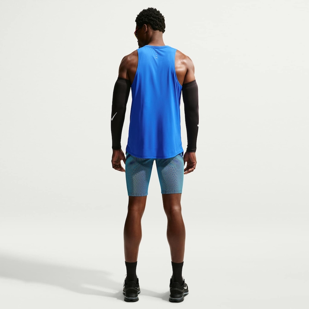 Imagem 5 do produto Regata Dri-FIT Nike ADV AeroSwift Masculina