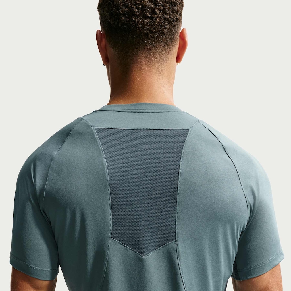 Imagem 2 do produto Camiseta Dri-FIT Nike Pro ADV Masculina