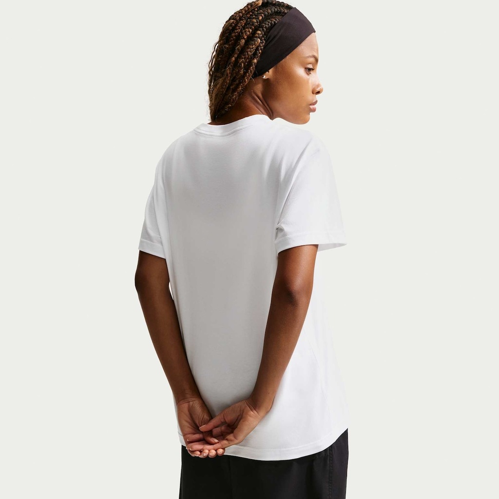 Imagem 2 do produto Camiseta Nike Sportswear Classic Feminina