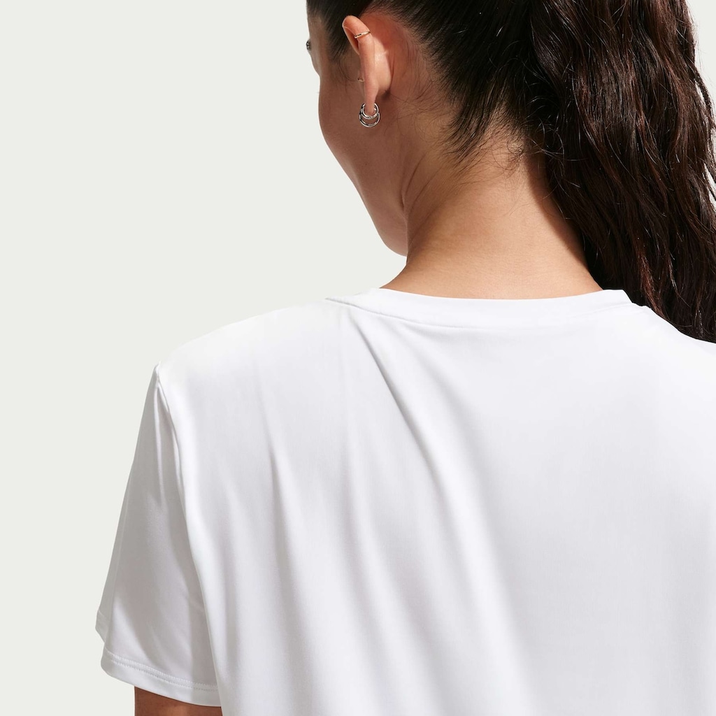 Imagem 2 do produto Camiseta Nike Dri-FIT One Feminina