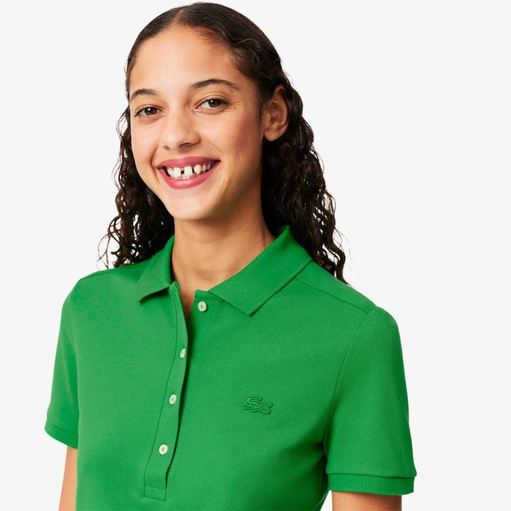 Imagem 2 do produto Camiseta Polo Lacoste L.12.D Slim Feminina – O Clássico com Stretch e Flexibilidade