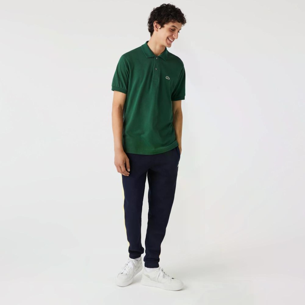 Imagem 2 do produto Camiseta Polo Lacoste Original L.12.12 – Modelagem Clássica e Respirável