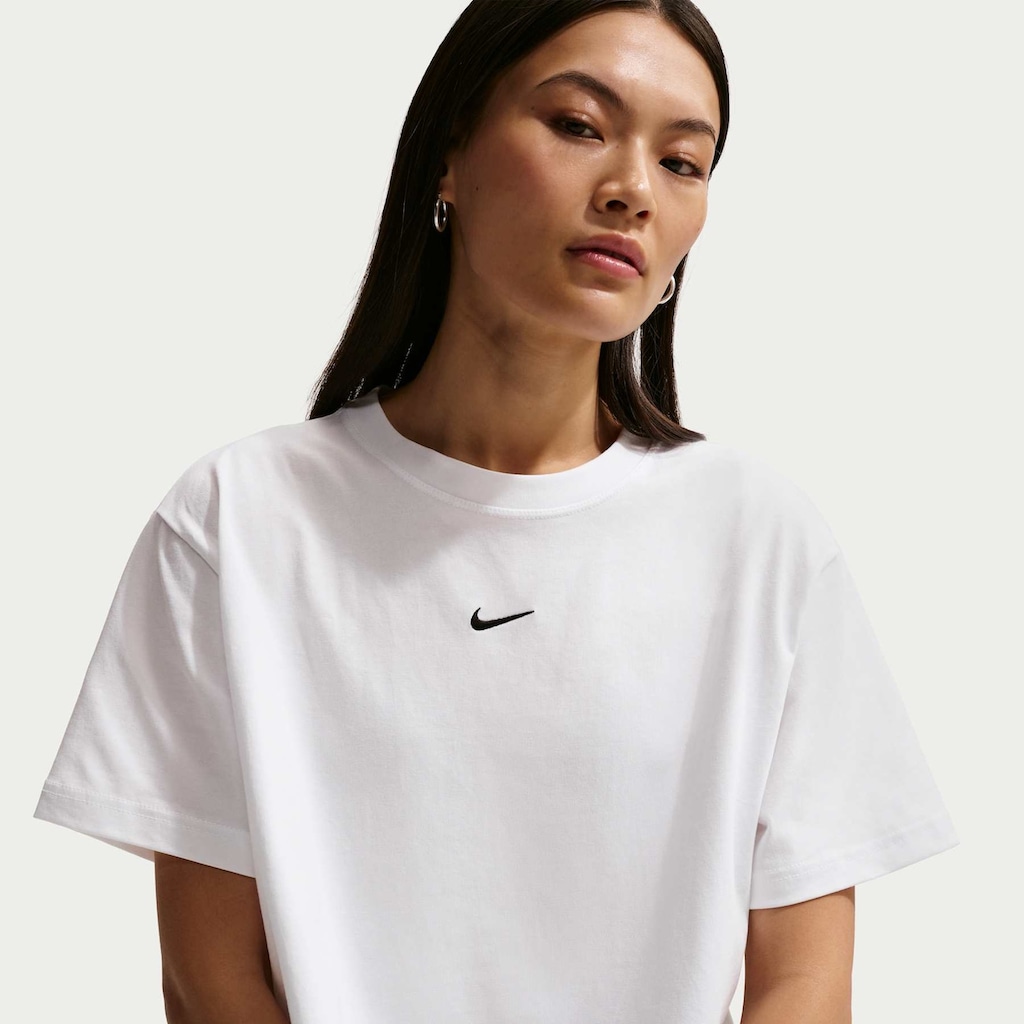 Imagem 3 do produto Camiseta Cropped Nike Sportswear Classic Feminina