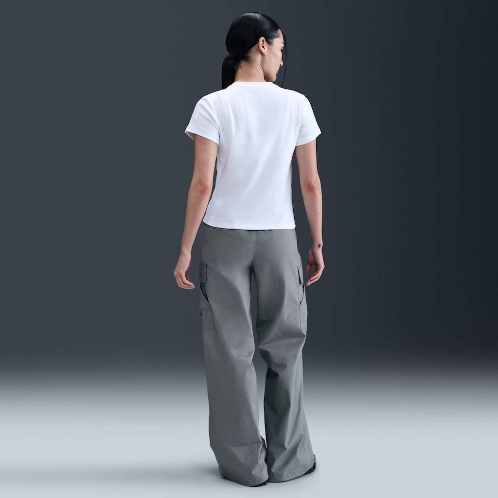 Imagem 2 do produto Camiseta Nike Sportswear Feminina