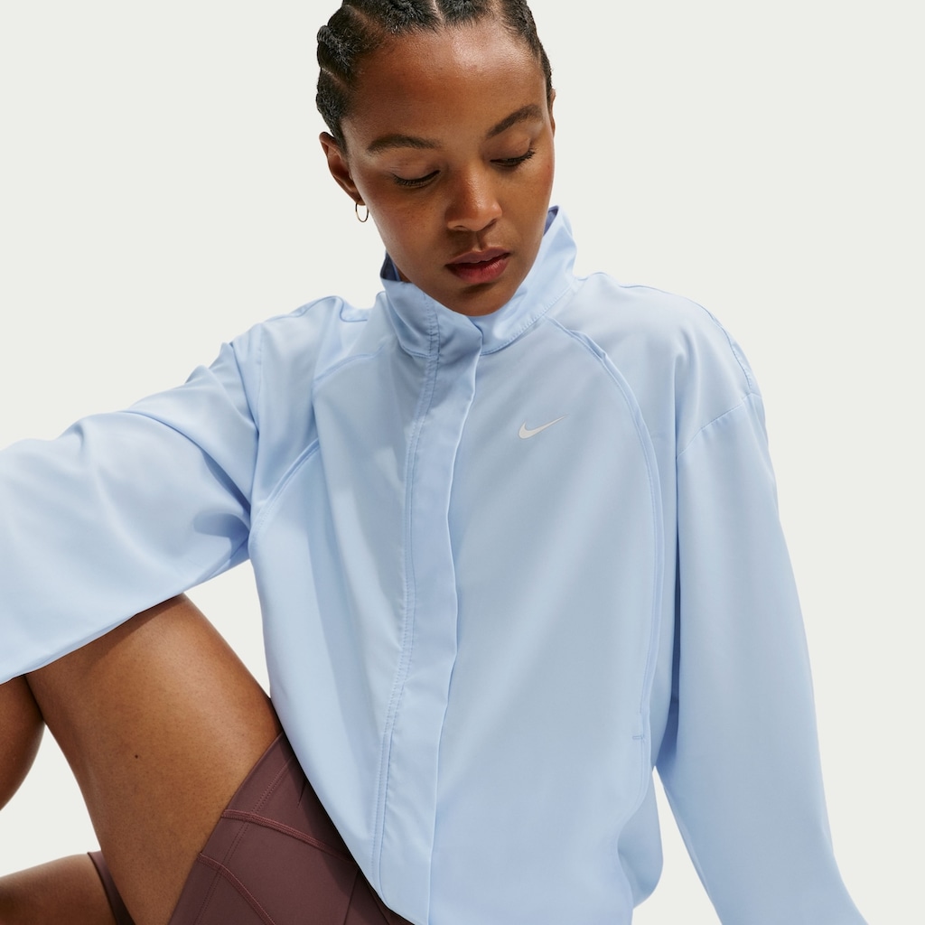 Imagem 2 do produto Jaqueta Dri-FIT Nike One Woven Feminina