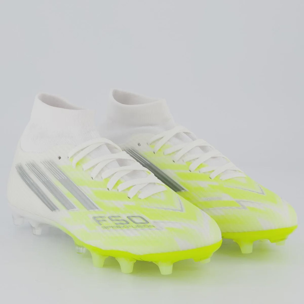 Imagem 2 do produto Chuteira de Campo Feminina adidas F50 Sparkfusion