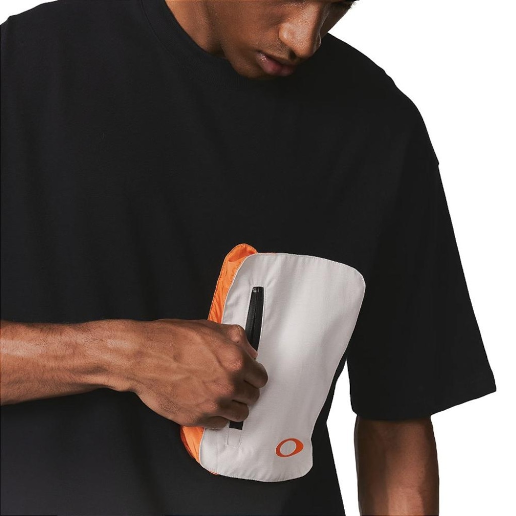 Imagem 3 do produto Camiseta Oakley New Explorer Zip Pocket SS SM26 Masculina