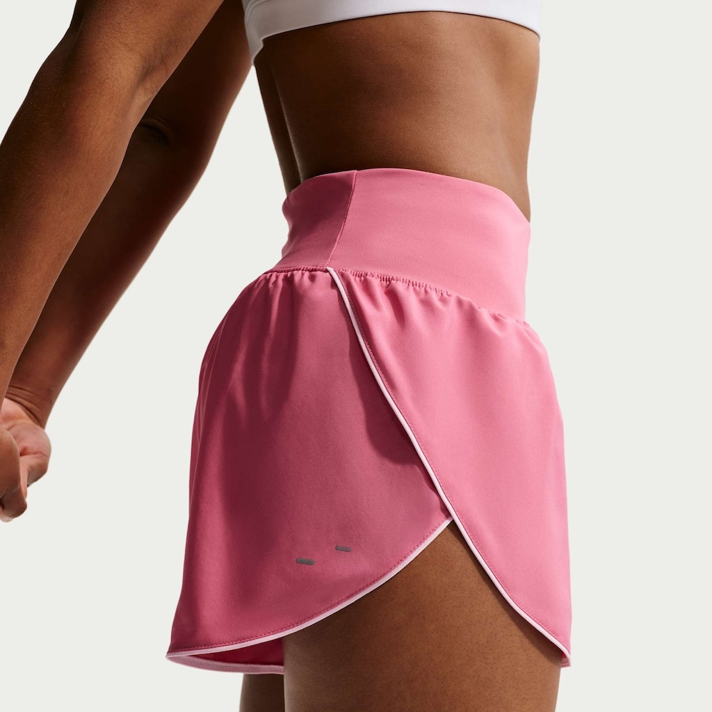 Imagem 3 do produto Shorts Dri-FIT Nike Tempo Flow Swoosh Feminino