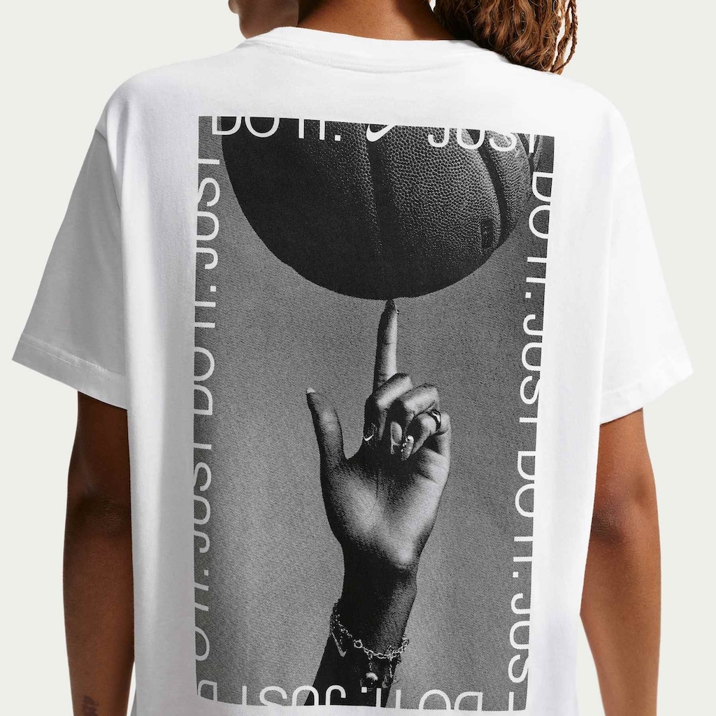 Imagem 2 do produto Camiseta Nike Basketball Photo Feminina