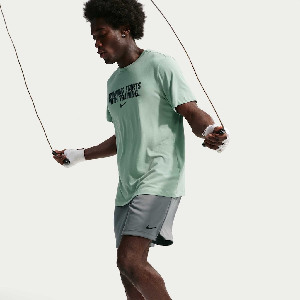Imagem 3 do produto Camiseta Dri-FIT Nike "Winning" Masculina